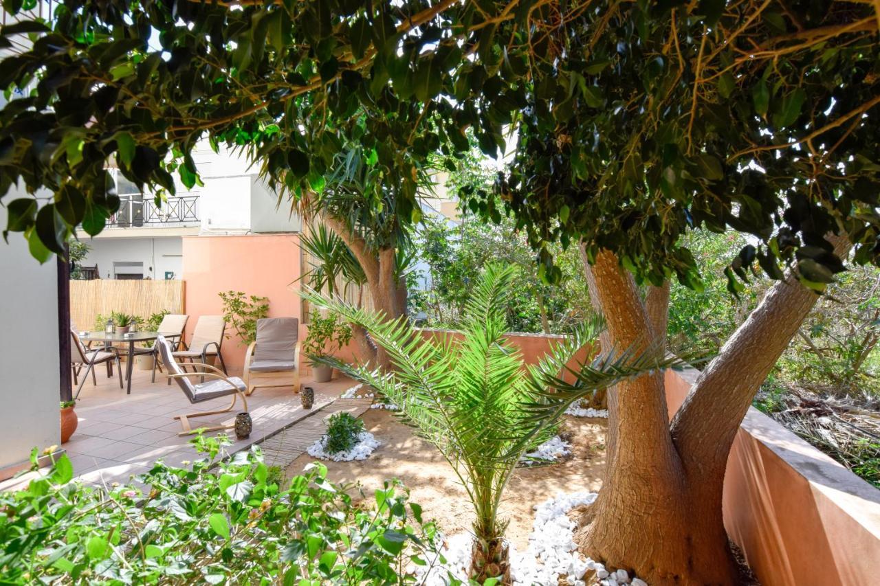 Relaxingardenapt Hania